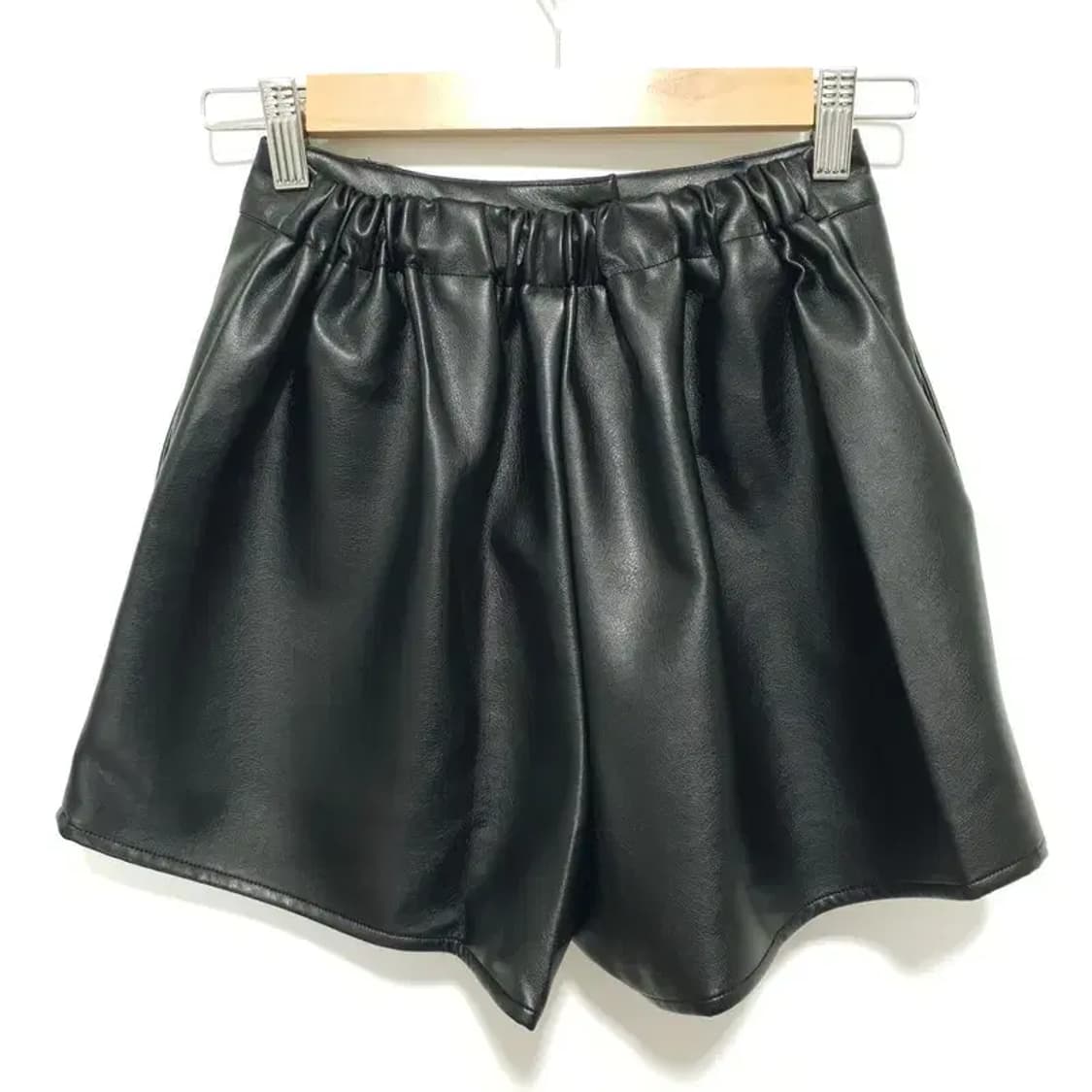 뒷밴딩 기모 레더 숏 팬츠 F_M1188 상품이미지2