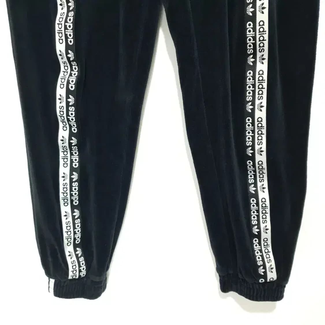 아디다스 여성 커프드 벨벳 조거 팬츠 M_M1257 상품이미지3