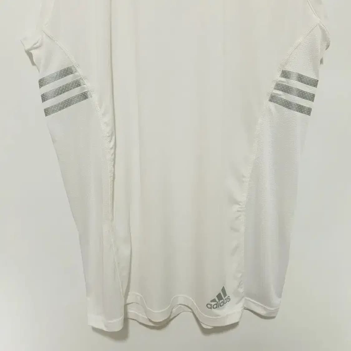 아디다스 기능성 민소매 나시 티 L_S1257 상품이미지3