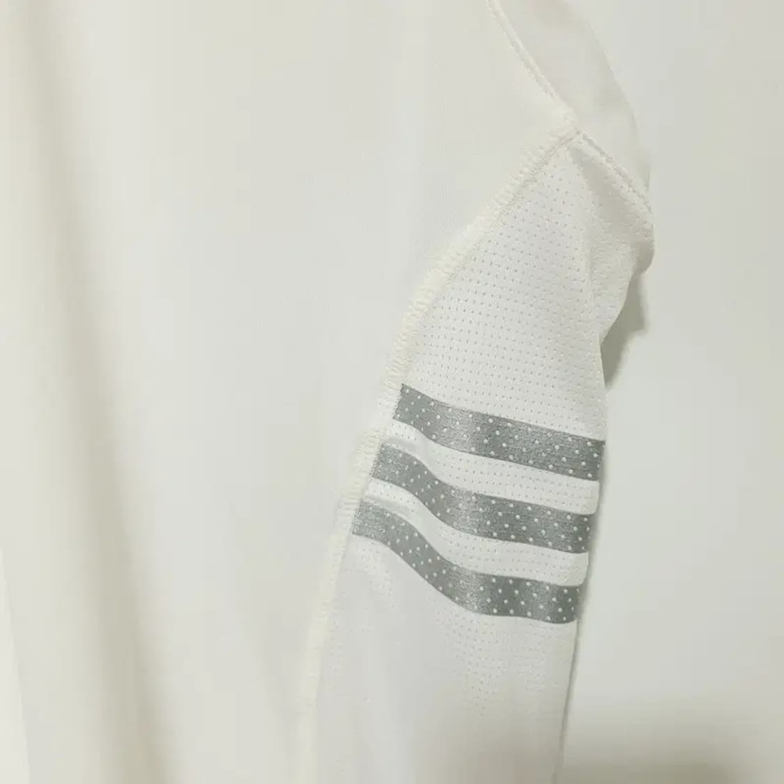 아디다스 기능성 민소매 나시 티 L_S1257 상품이미지4