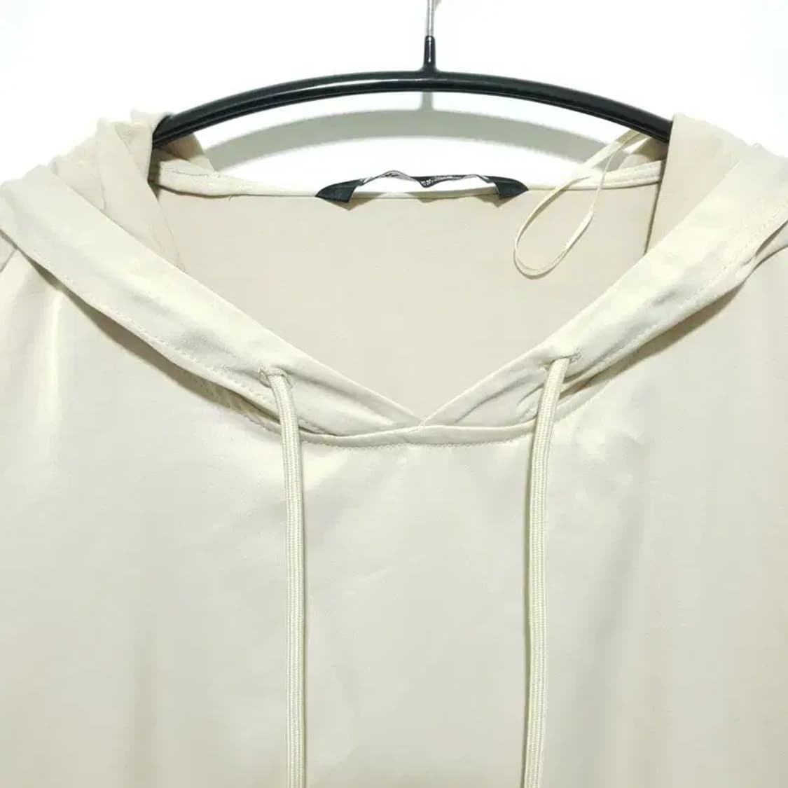 자라 새틴 크롭 후드티 M_M1310 상품이미지2