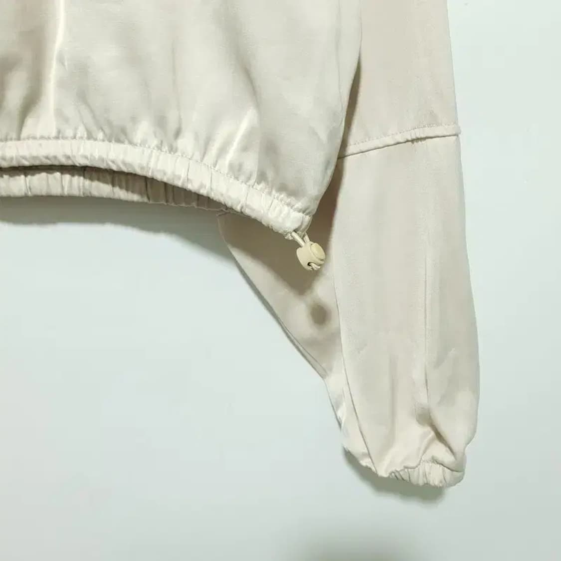 자라 새틴 크롭 후드티 M_M1310 상품이미지3