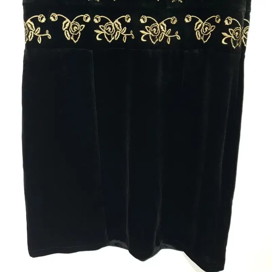 H&M 벨벳 자수 원피스 EUR 32_M1313 상품이미지3