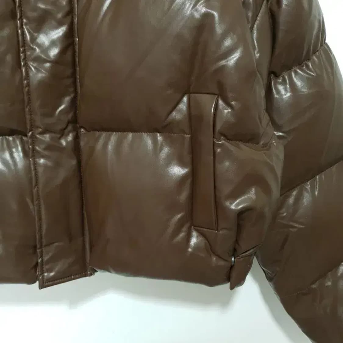 유광 레더 크롭 숏 패딩 F_W0318 상품이미지3