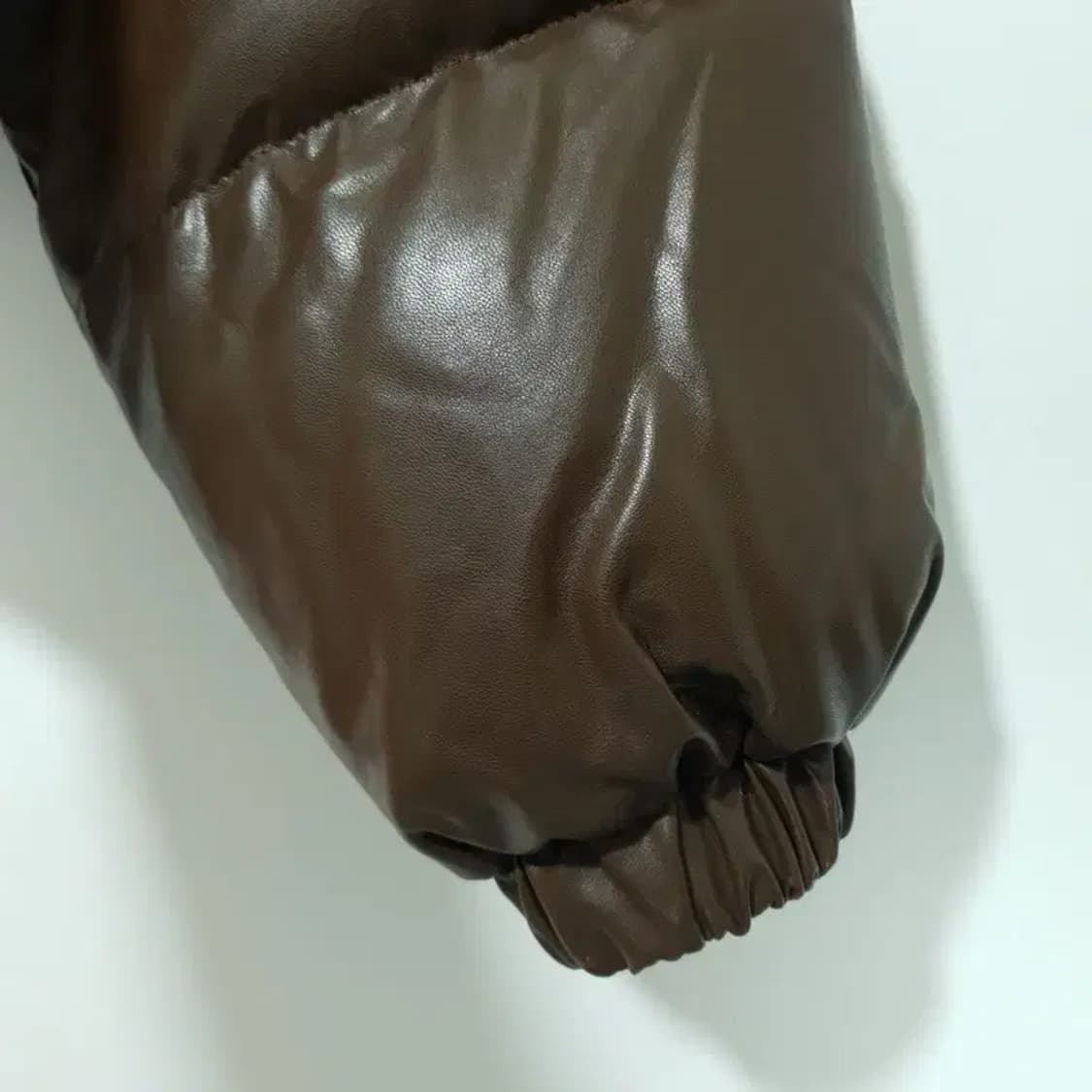 유광 레더 크롭 숏 패딩 F_W0318 상품이미지5