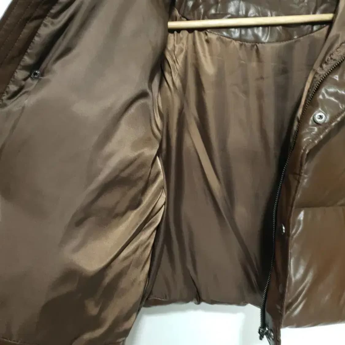 유광 레더 크롭 숏 패딩 F_W0318 상품이미지8