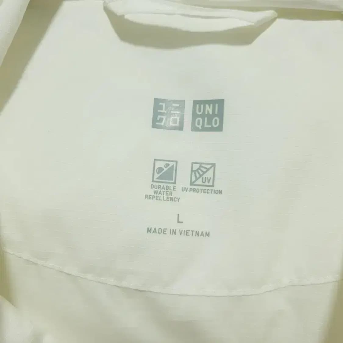 유니클로 여성 포케터블 UV 바람막이 자켓 L_M1348 상품이미지6