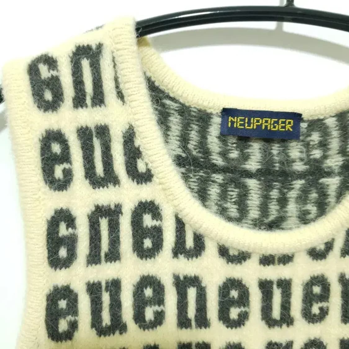 누페이저 자카드 레터 슬리브리스 38_M1440 상품이미지2