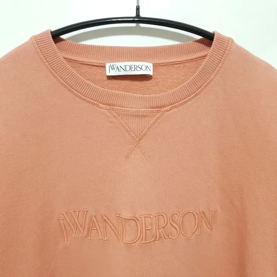 JW앤더슨 맨투맨 L_M1437 상품이미지2