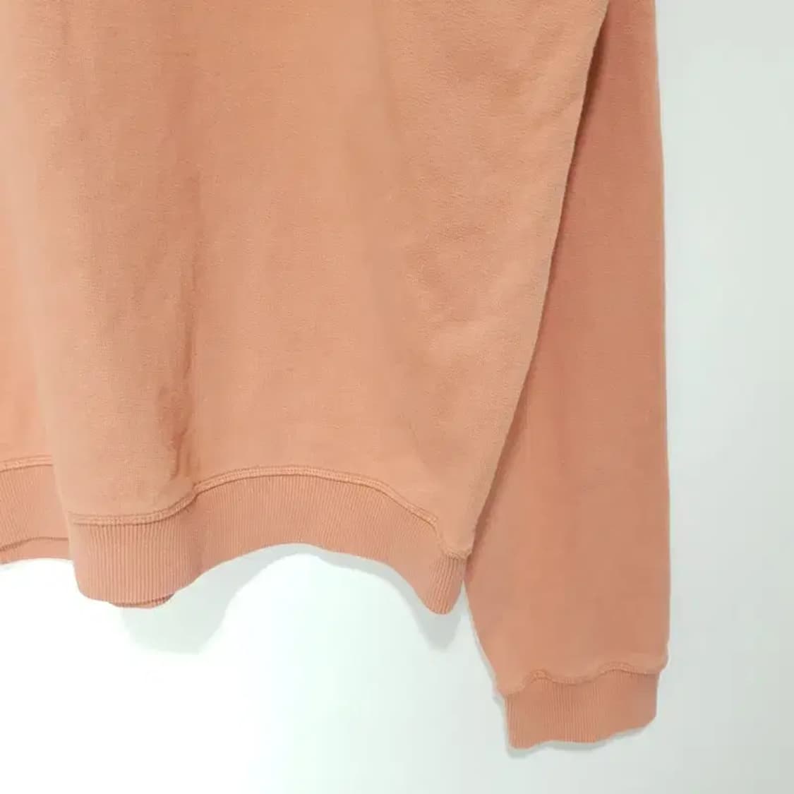 JW앤더슨 맨투맨 L_M1437 상품이미지3