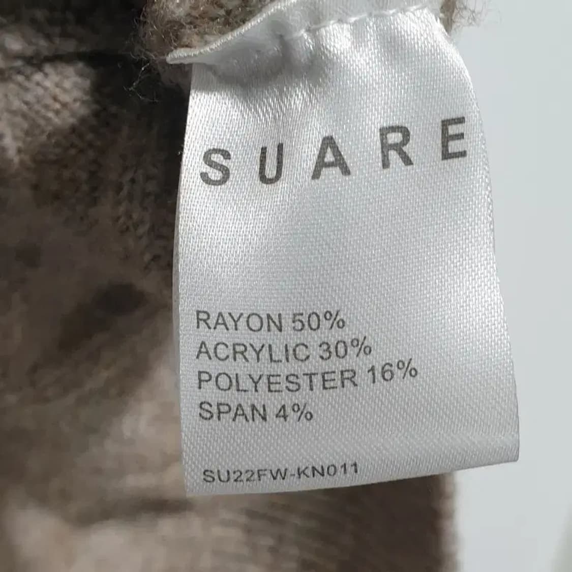 수아레 라운드넥 케이블 니트 L_M1522 상품이미지5