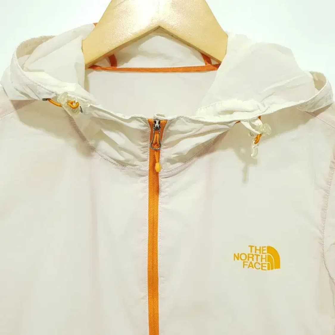 노스페이스 여성 경량 바람막이 자켓 85 M_M1596 상품이미지2