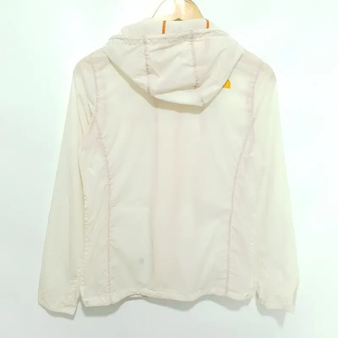 노스페이스 여성 경량 바람막이 자켓 85 M_M1596 상품이미지4