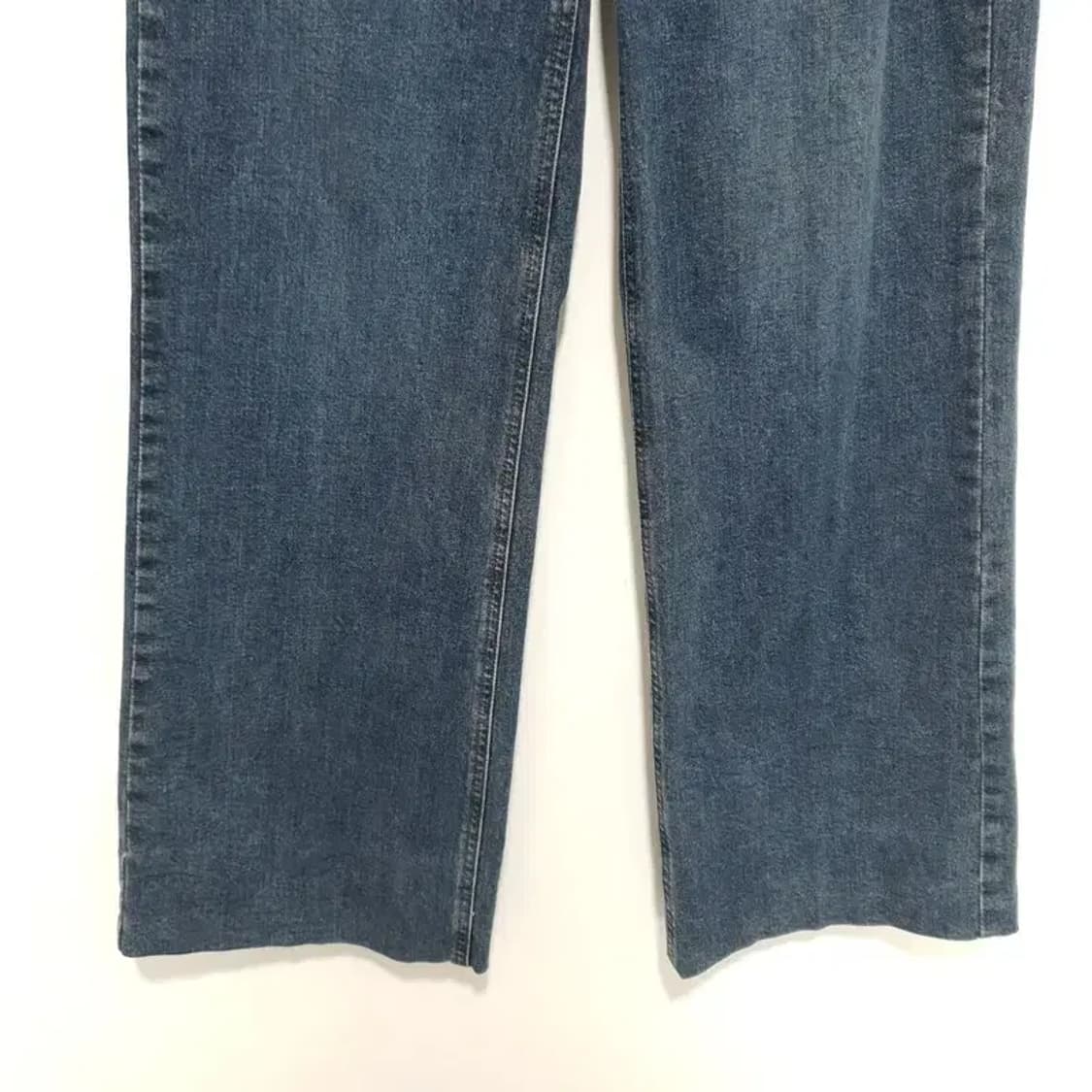 게스 여성 금속장식 D톤 플레어 부츠컷 데님 팬츠 25_M1630 상품이미지3