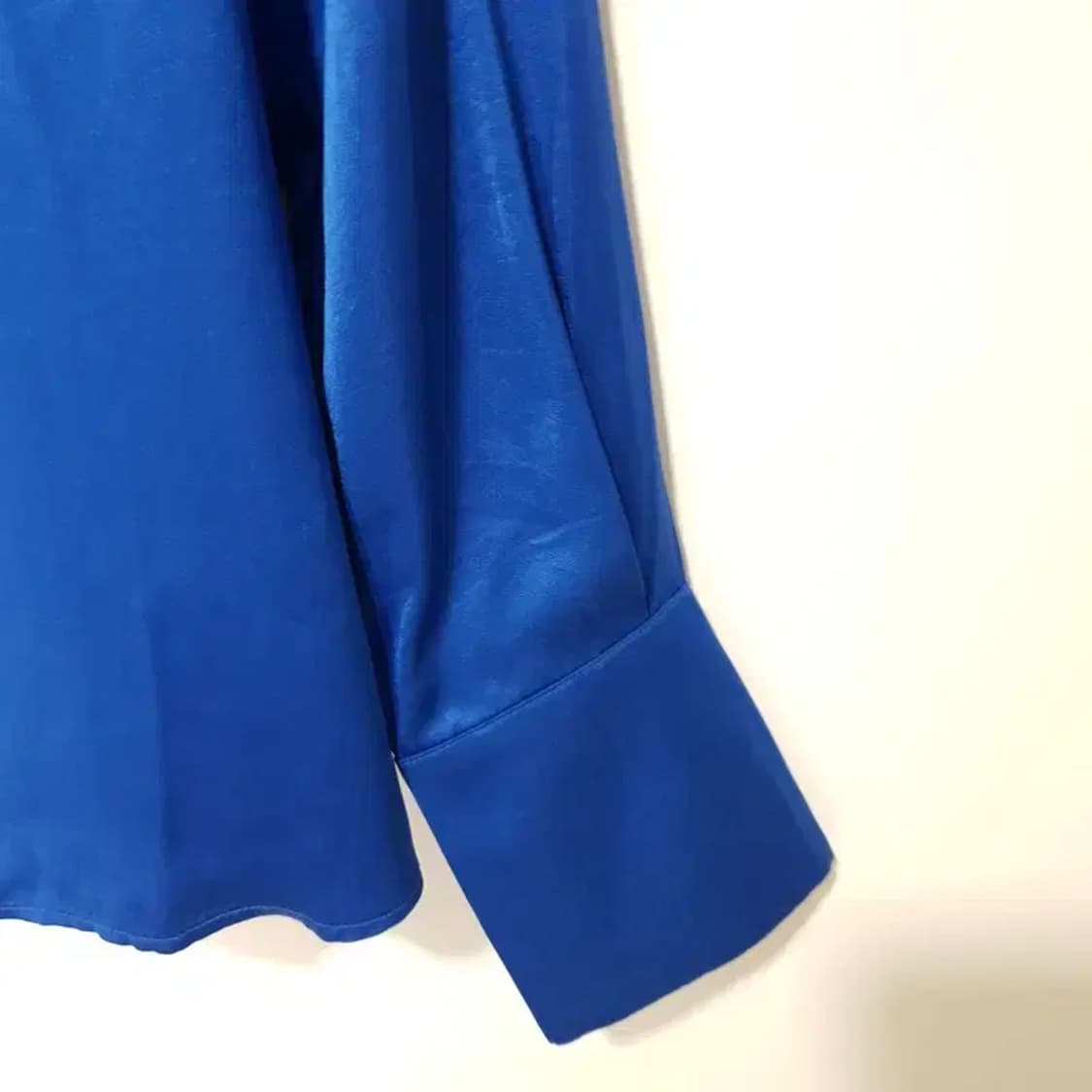 앤아더스토리즈 실크 혼방 새틴 블라우스 EUR 34_M1667 상품이미지4