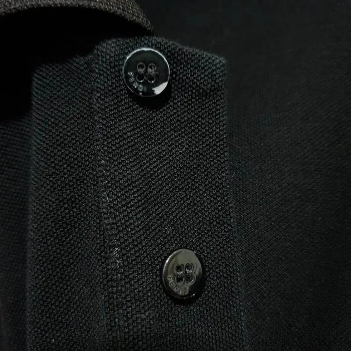 펜디 로마 반팔 카라티 105 XL_S1464 상품이미지3