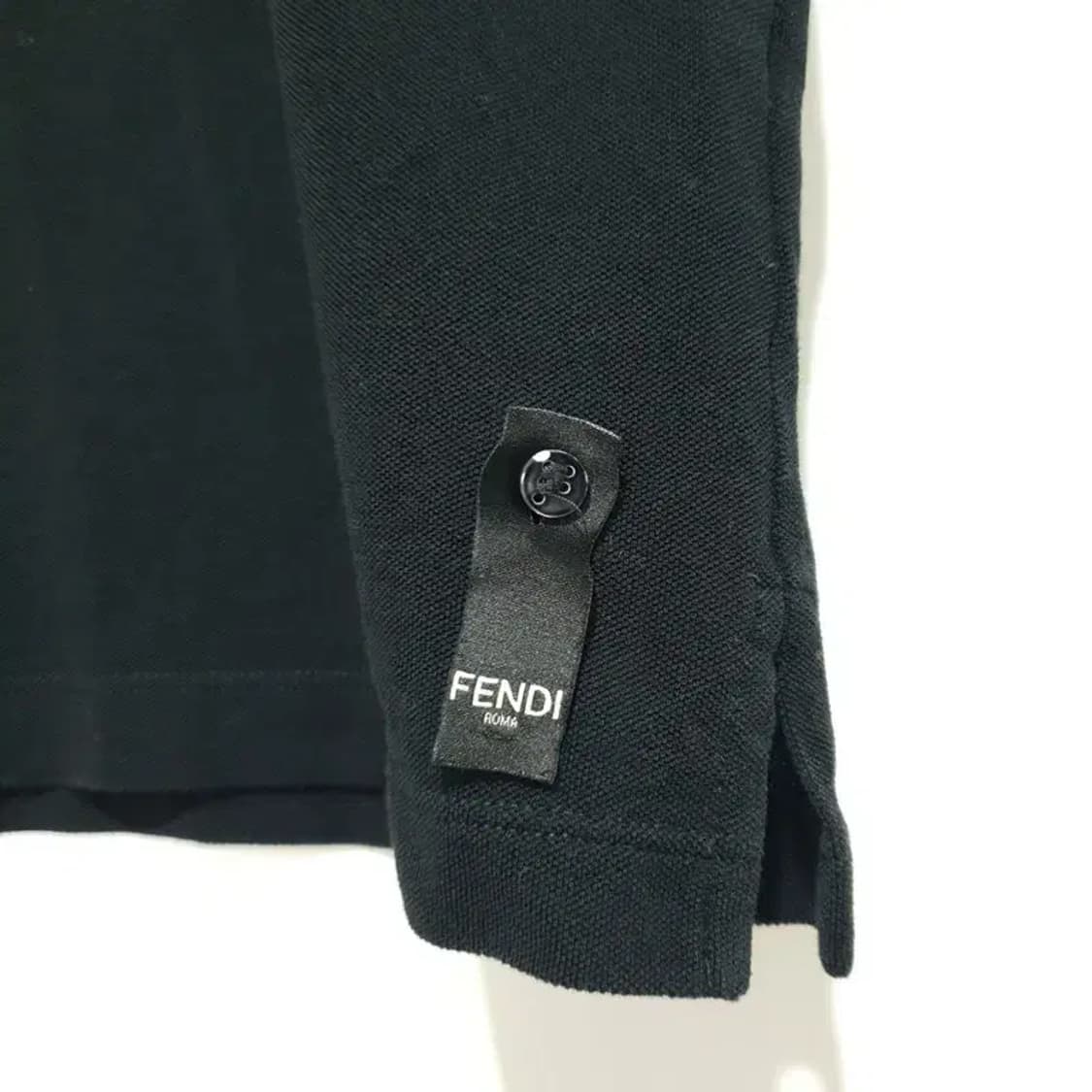 펜디 로마 반팔 카라티 105 XL_S1464 상품이미지4