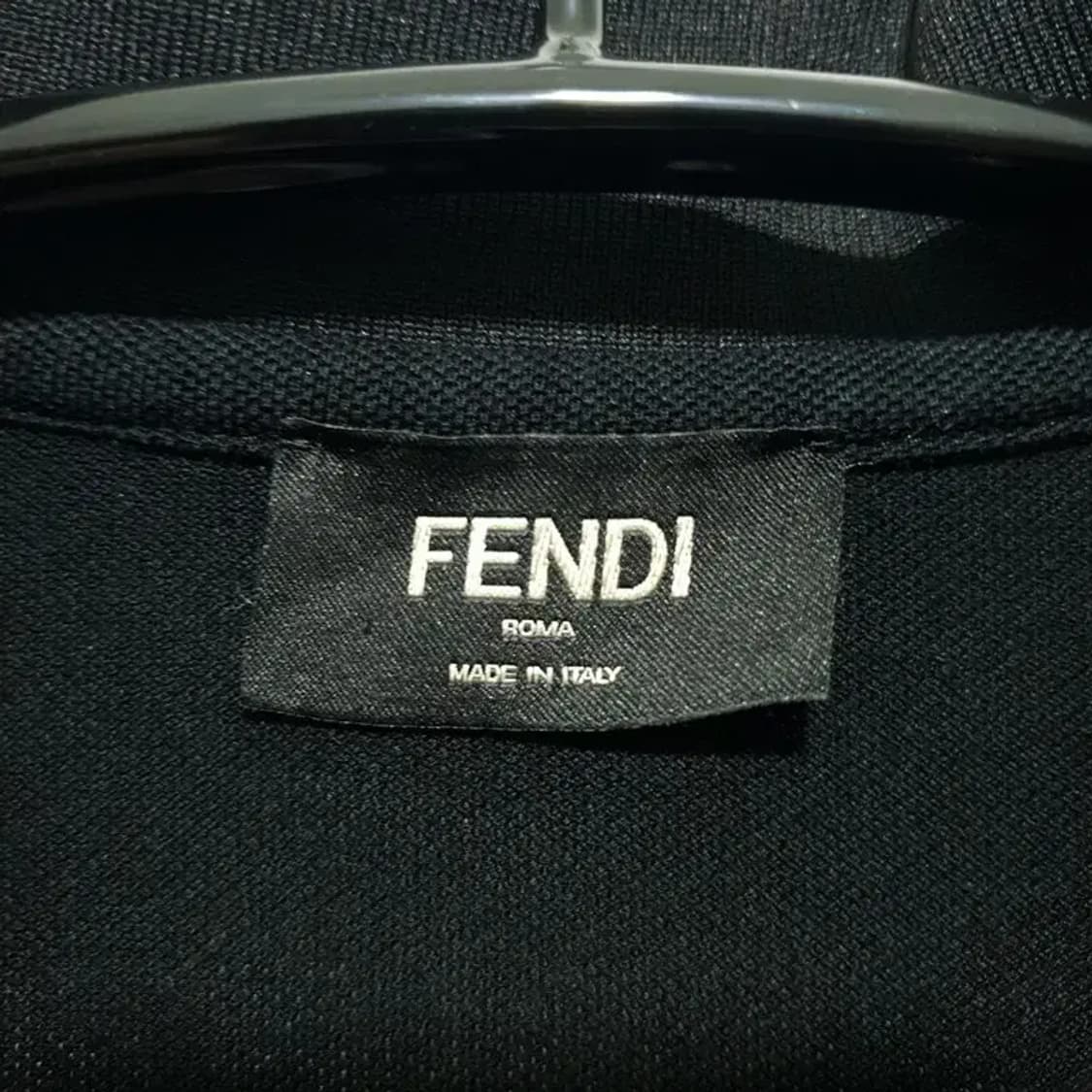 펜디 로마 반팔 카라티 105 XL_S1464 상품이미지6