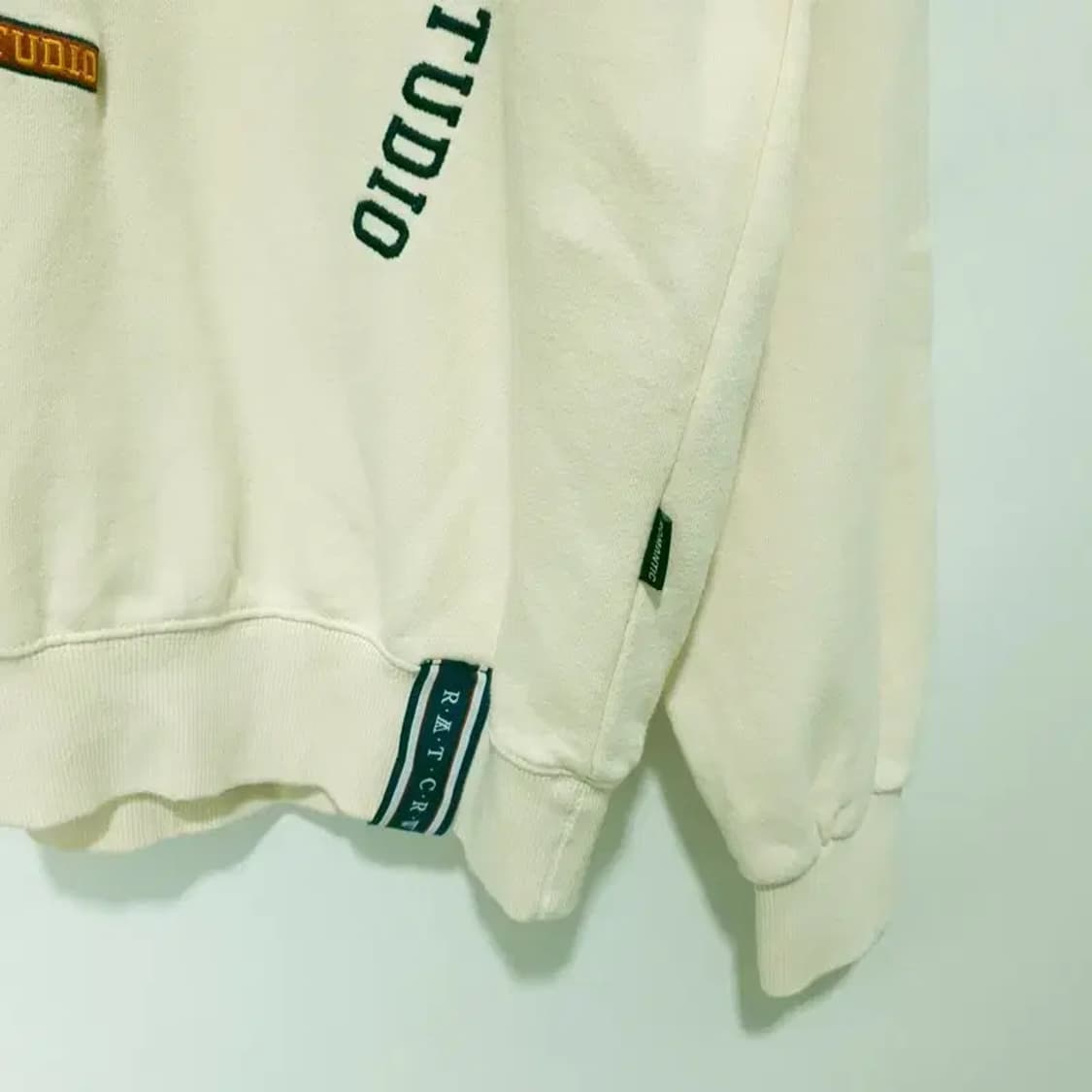 로맨틱크라운 맨투맨 L_M1711 상품이미지5