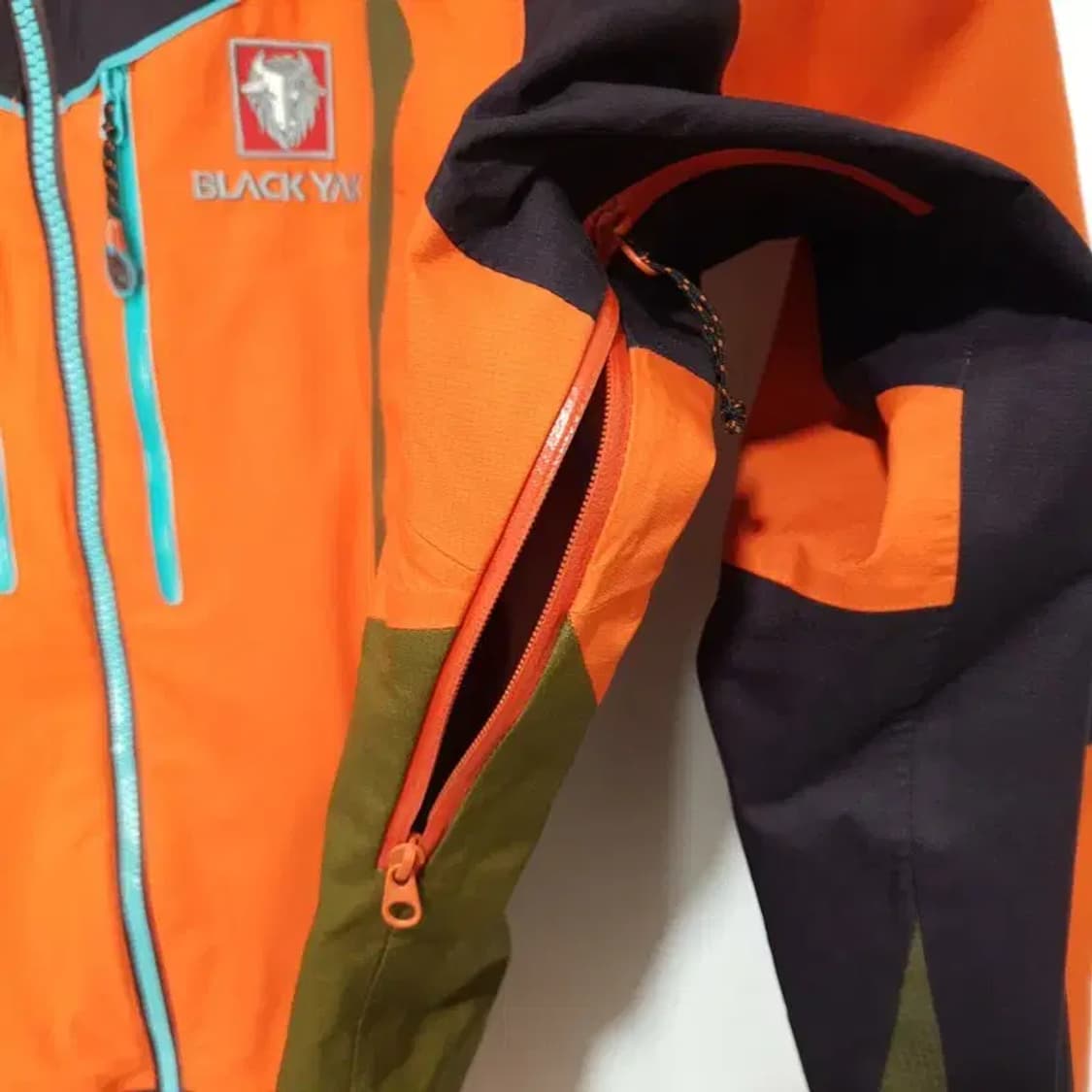 블랙야크 고어텍스 바람막이 자켓 95_M1731 상품이미지4