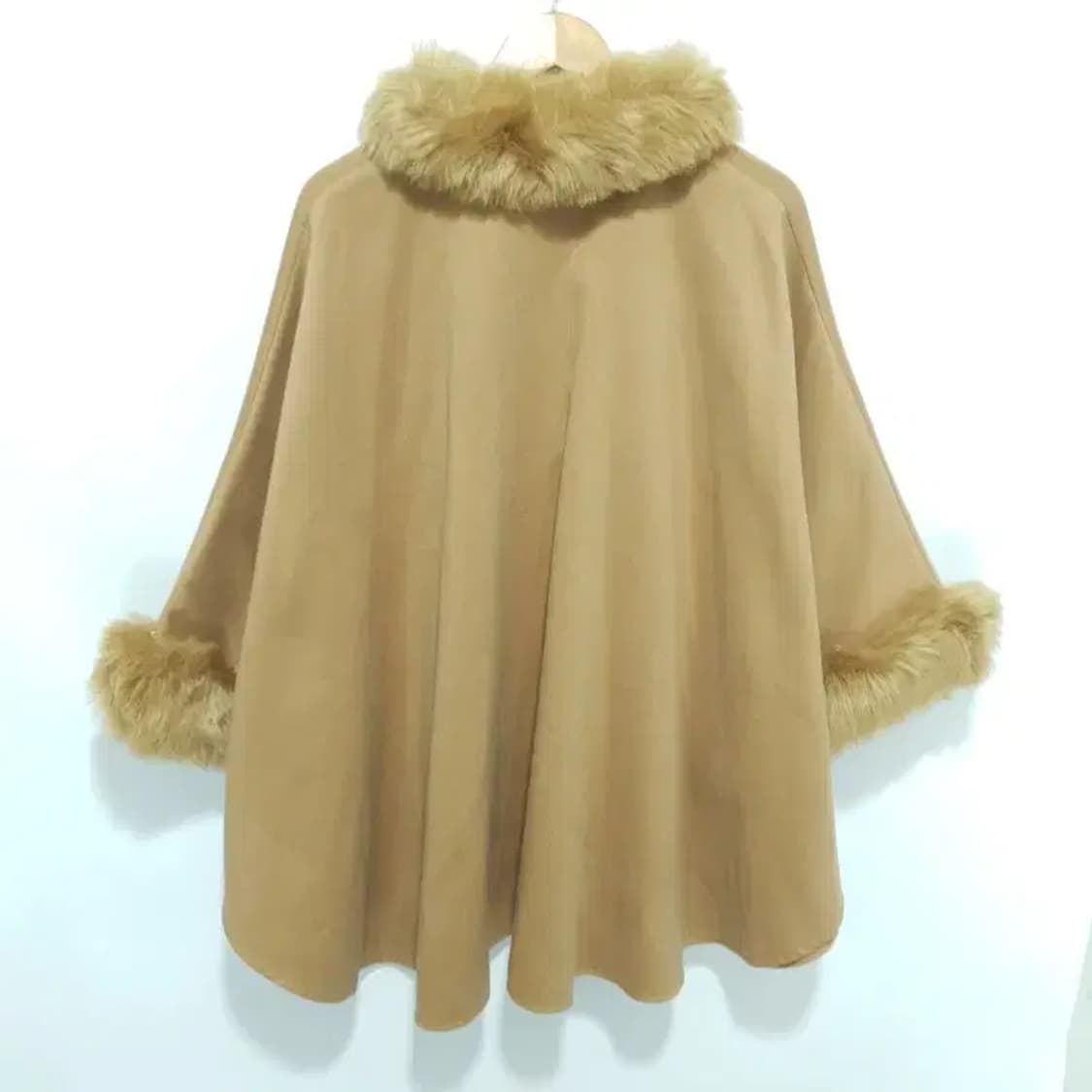 퍼 케이프 코트 F_W0399 상품이미지4