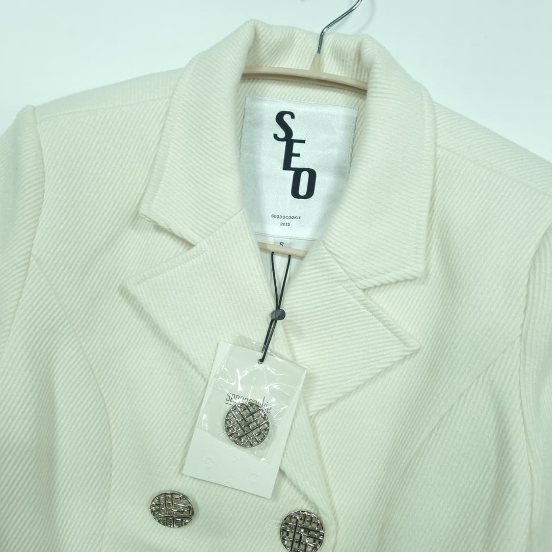 SEOOOCOOKIE 서쿠키 아이보리색 7부 자켓 S 사이즈 상품이미지1