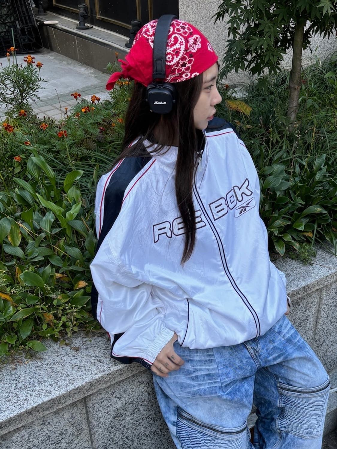 90s 올드스쿨 REEBOK 화이트 스펠로고 윈드브레이커 상품이미지2