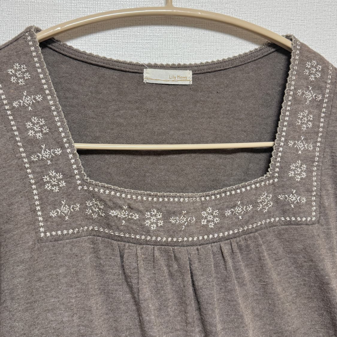 코코아색 노르딕 자수 스퀘어넥 블라우스 모리걸스즈코 상품이미지2