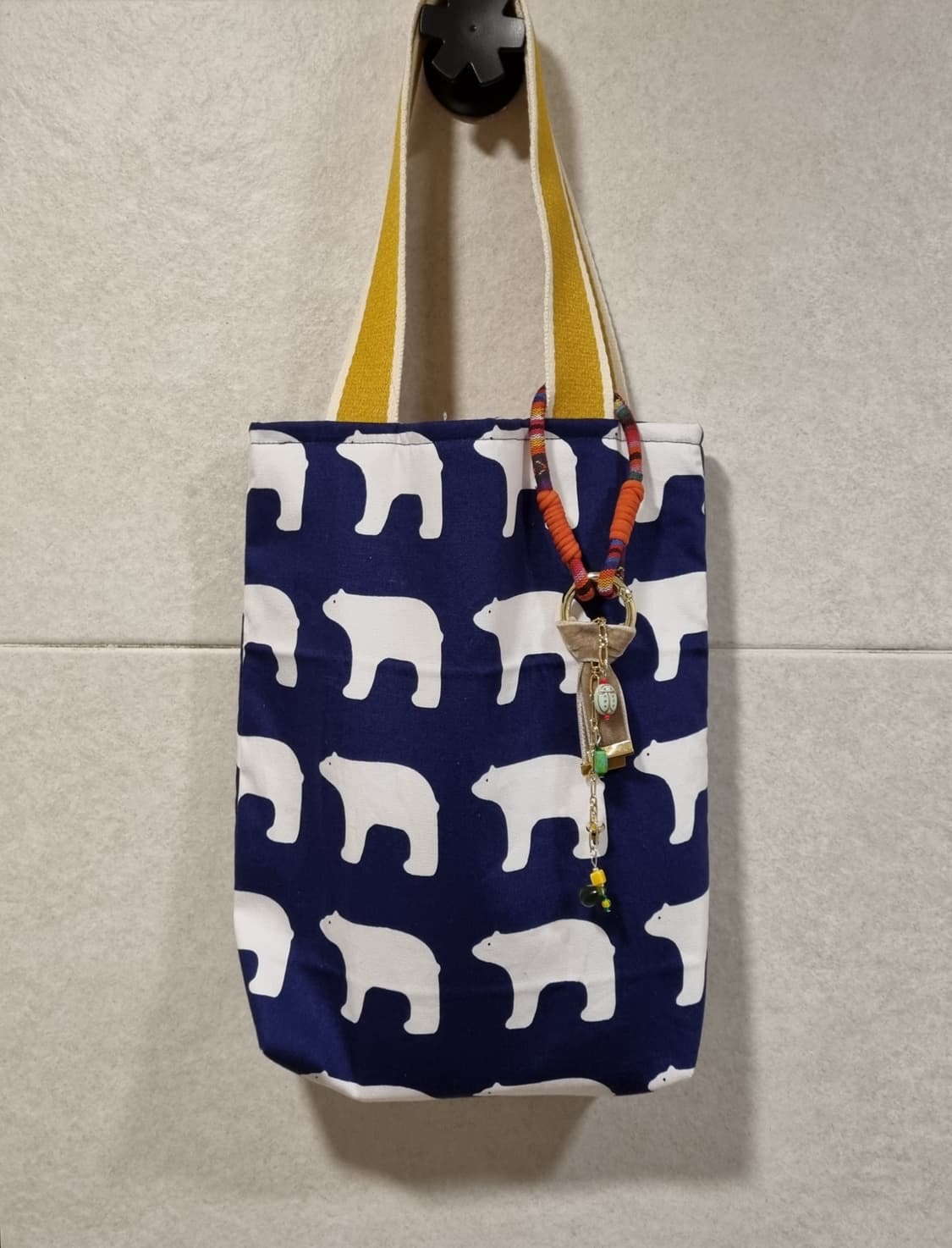 북극곰의 대이동_토트백 (네이비) 상품이미지2