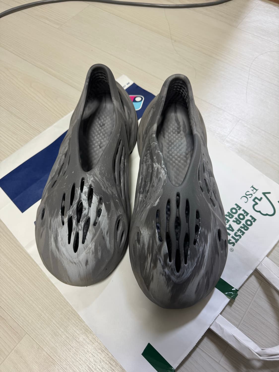 이지 폼러너 믹스 그래닛 275 상품이미지1