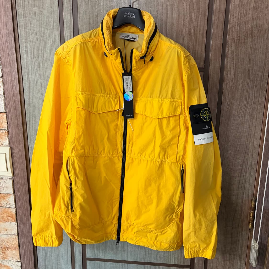 새상품(L)스톤아일랜드 와펜 나슬란 라이트 자켓 옐로우 상품이미지2