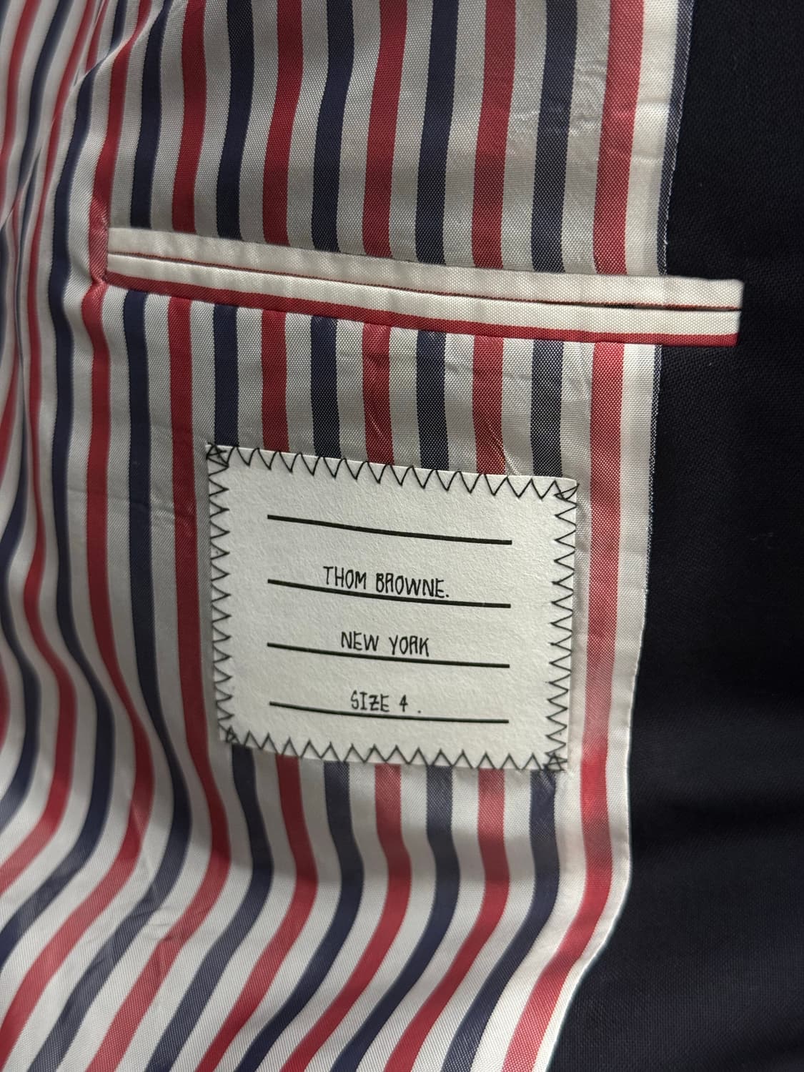 [4] 톰브라운 사선완장 울 블레이저 자켓 상품이미지8