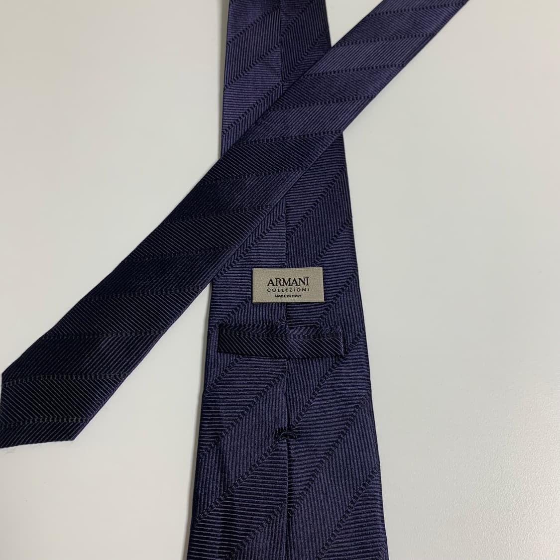알마니(ARMANI) 네이비 레지멘탈 클래식넥타이 명품 신형라벨 A+ 상품이미지5