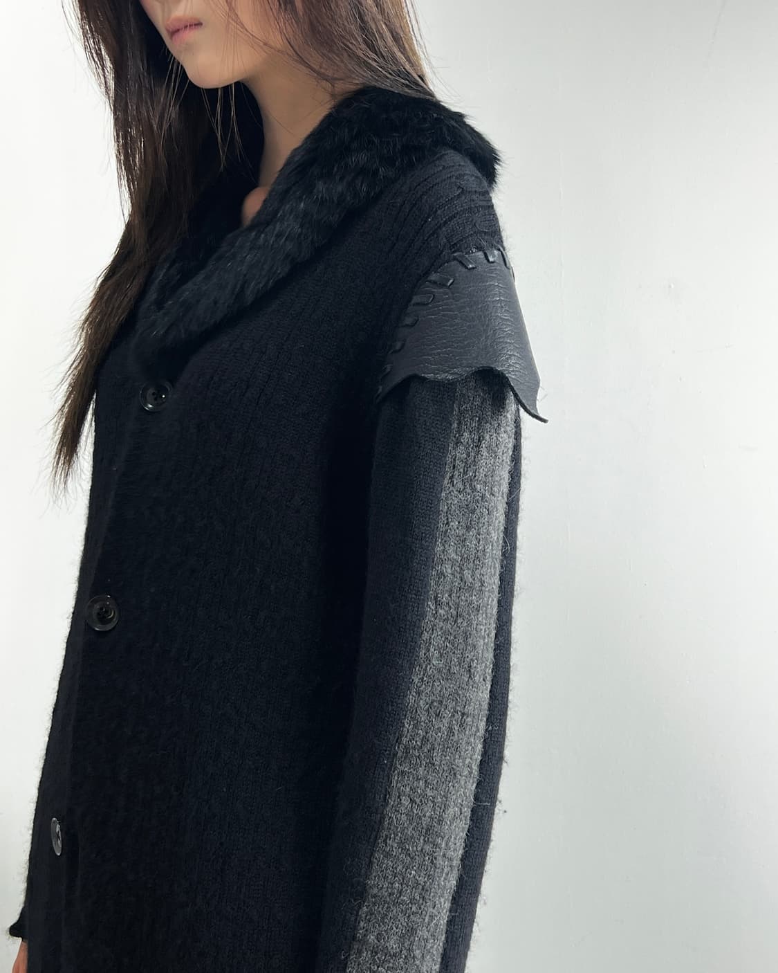 로엔 레더 프린지 울 가디건 코트 상품이미지2