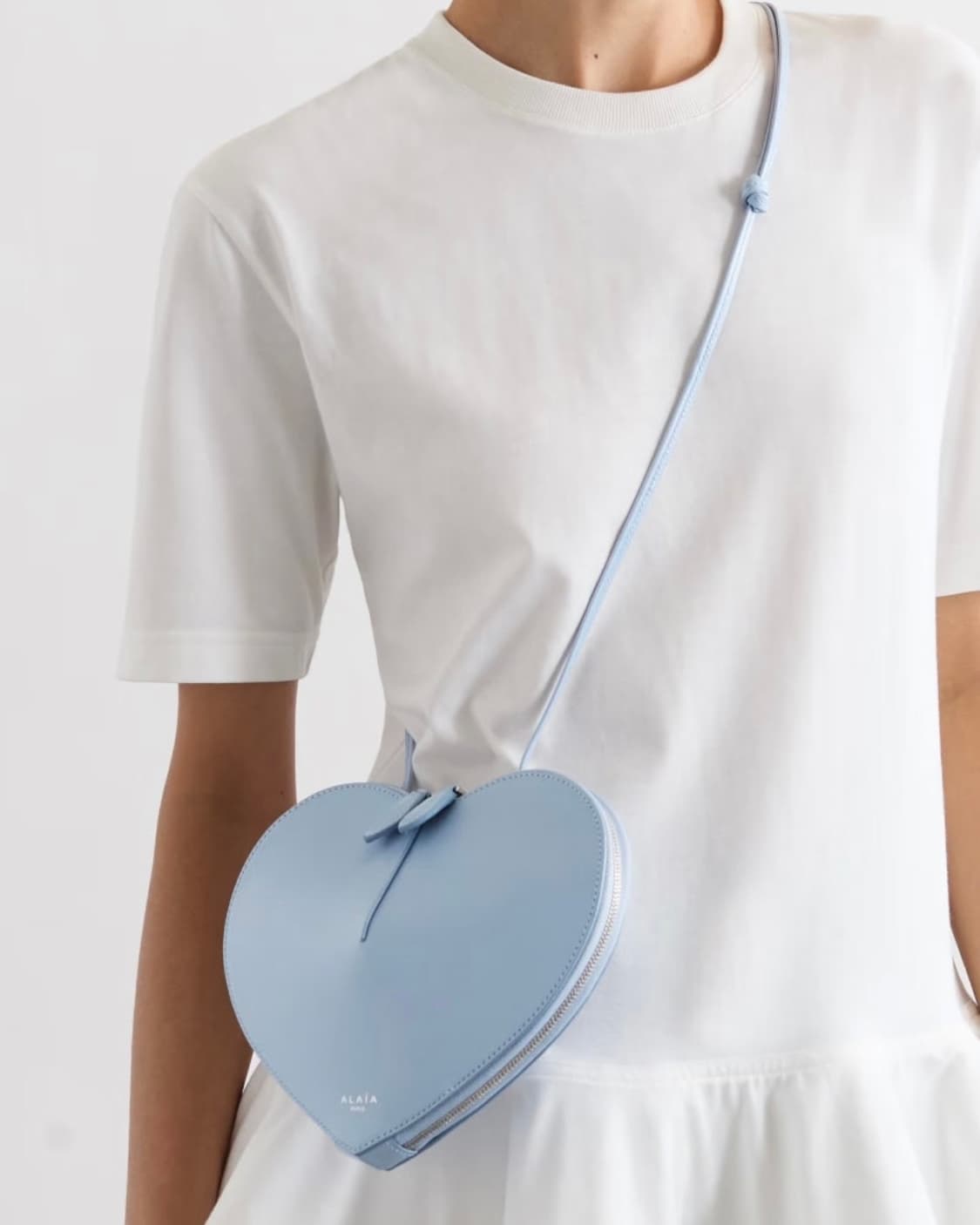 Alaia 알라이아 하트 백 스카이블루 컬러 (새상품 상품이미지1