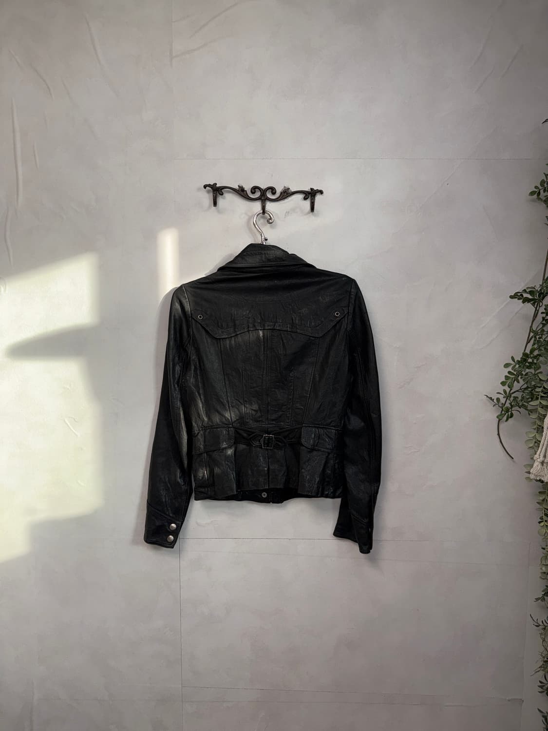 Black lamb skin high neck back buckle jk 상품이미지5