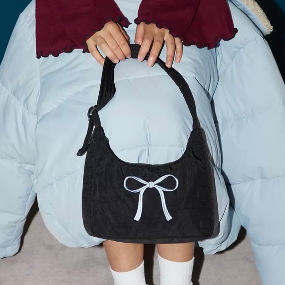 Baggu X 어반아웃피터스 바꾸 바쿠 파우더 블루 리본 숄더백 새상품 상품이미지1
