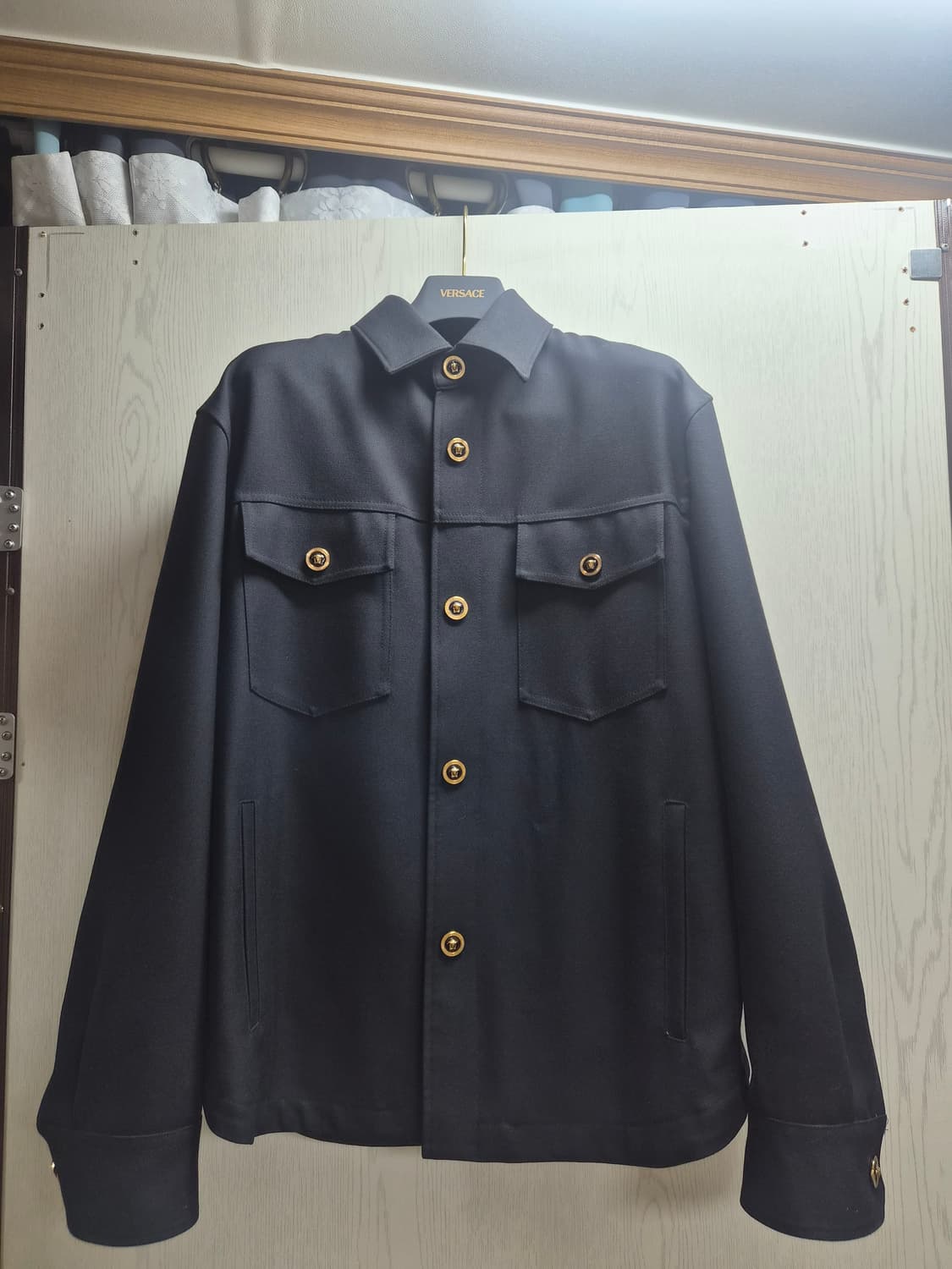 베르사체 캐리오버 울 캐벌리  오버셔츠 상품이미지1