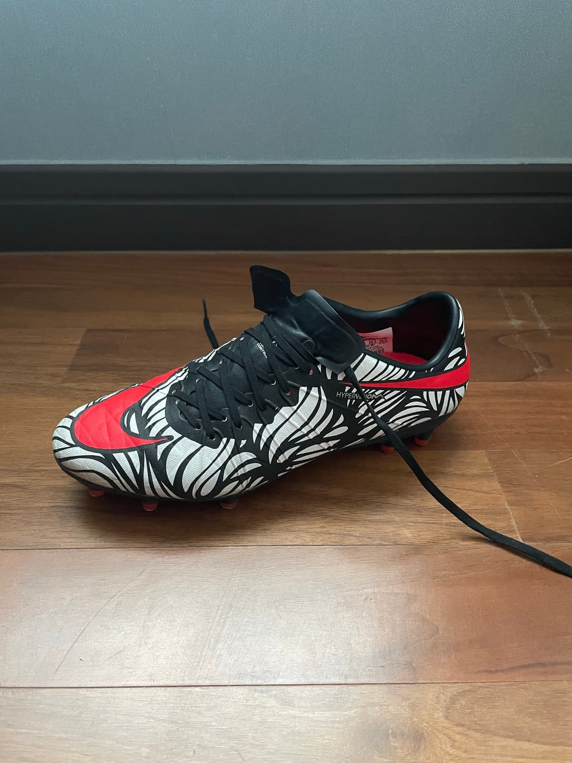 나이키 하이퍼베놈 피니쉬 FG 상품이미지3