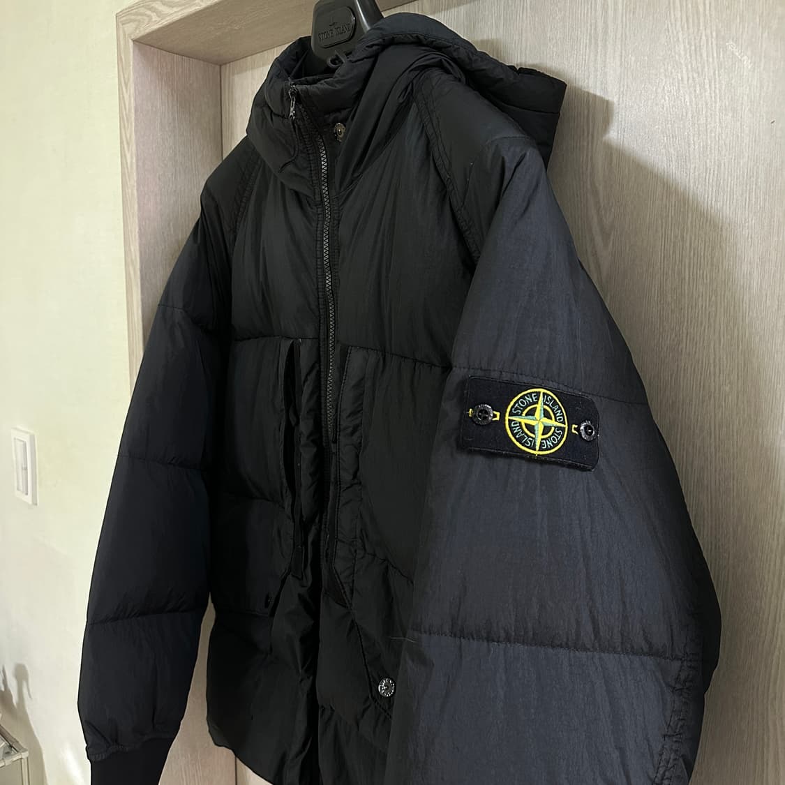 스톤아일랜드 크링클랩스 나일론 후드 패딩 23fw L 상품이미지2