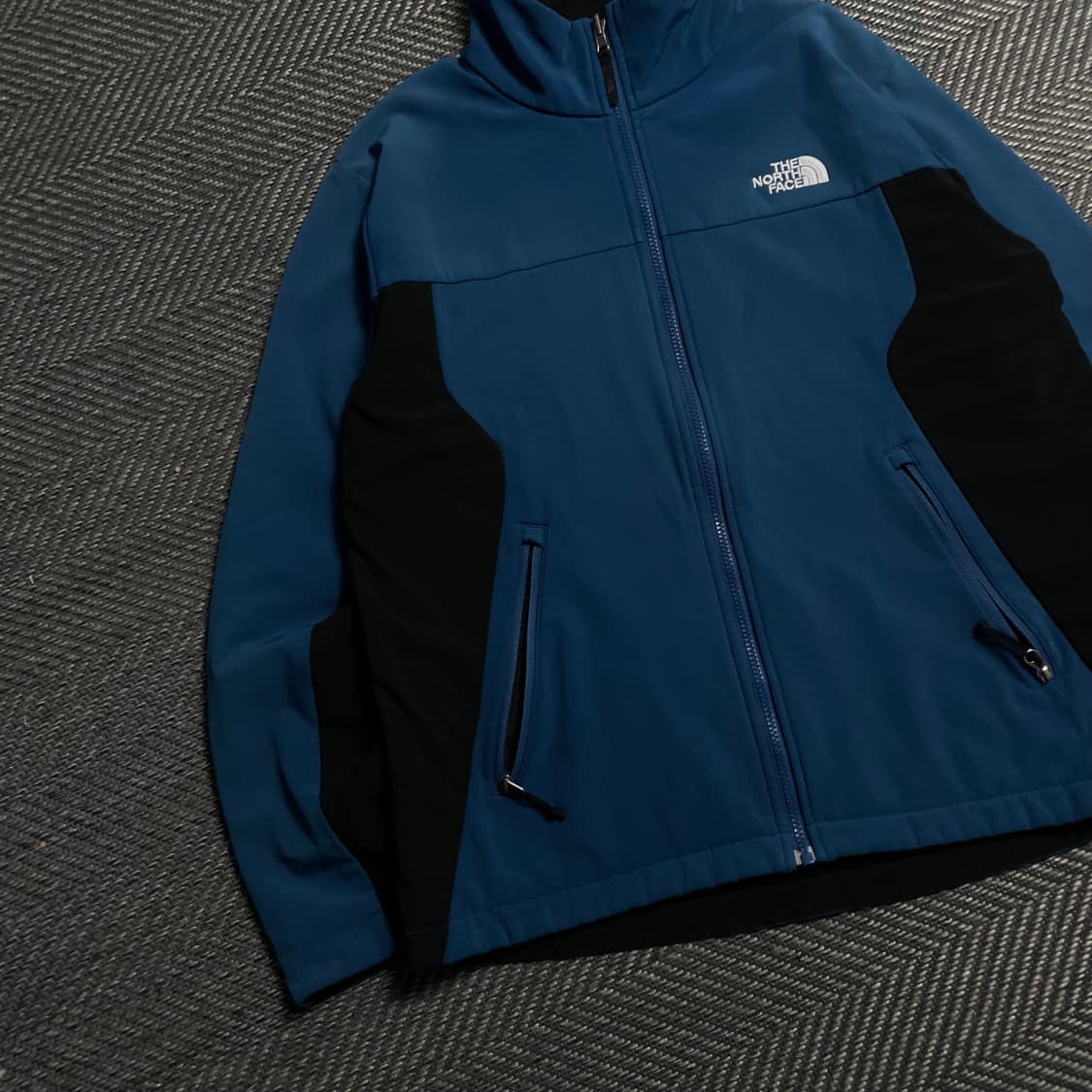 노스페이스 고프코어 TNF APEX 소프트쉘 마운틴 자켓y 5737 상품이미지4