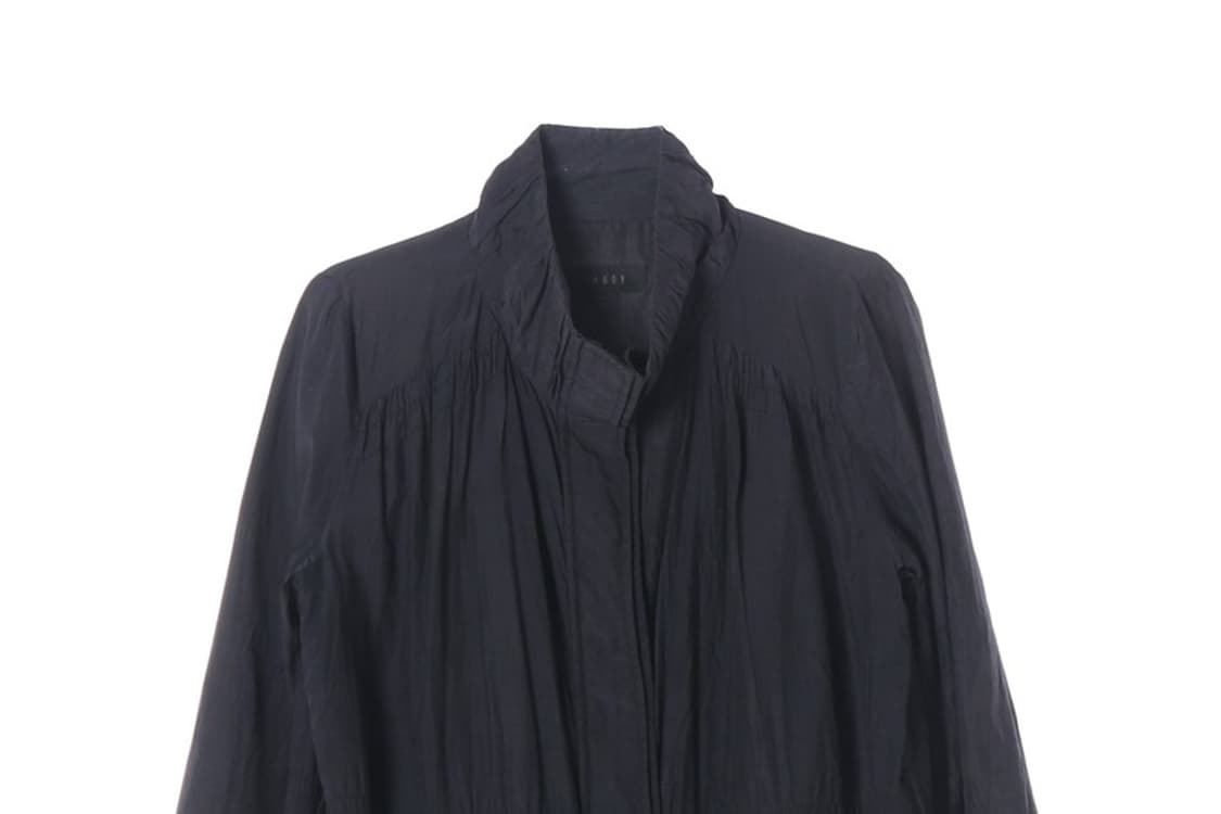 스튜디오 톰보이 셔링 디테일 하이넥 자켓 블랙 90 상품이미지3