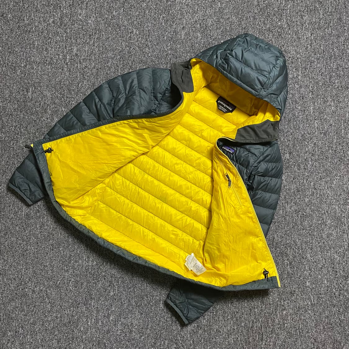🌊Patagonia Goosedown puffer hoody 상품이미지2