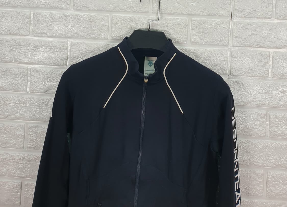 [90]데상트 슬림 집업 저지 상품이미지3