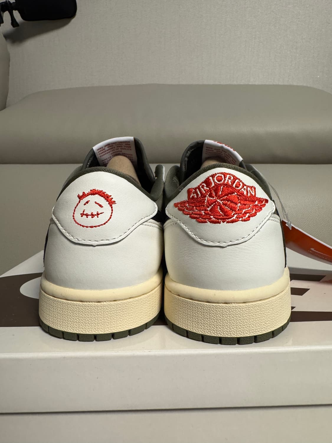 나이키 조던1 스캇 올리브 260 상품이미지6