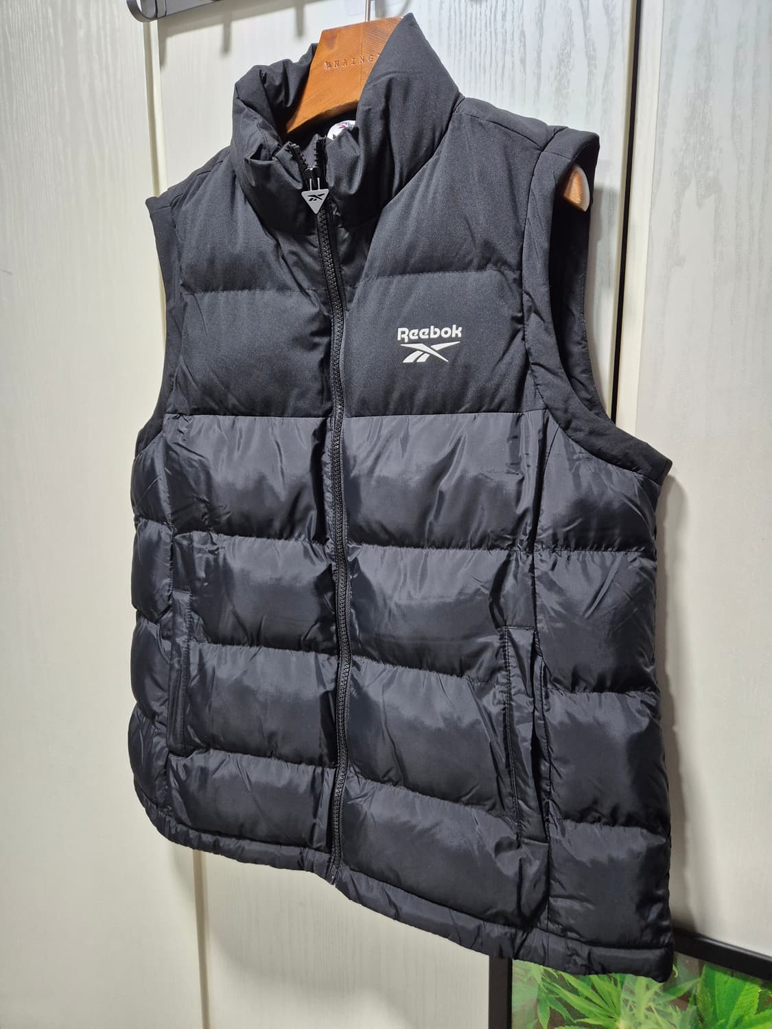 (세일)(새상품)리복 블랙 패딩 조끼 상품이미지6