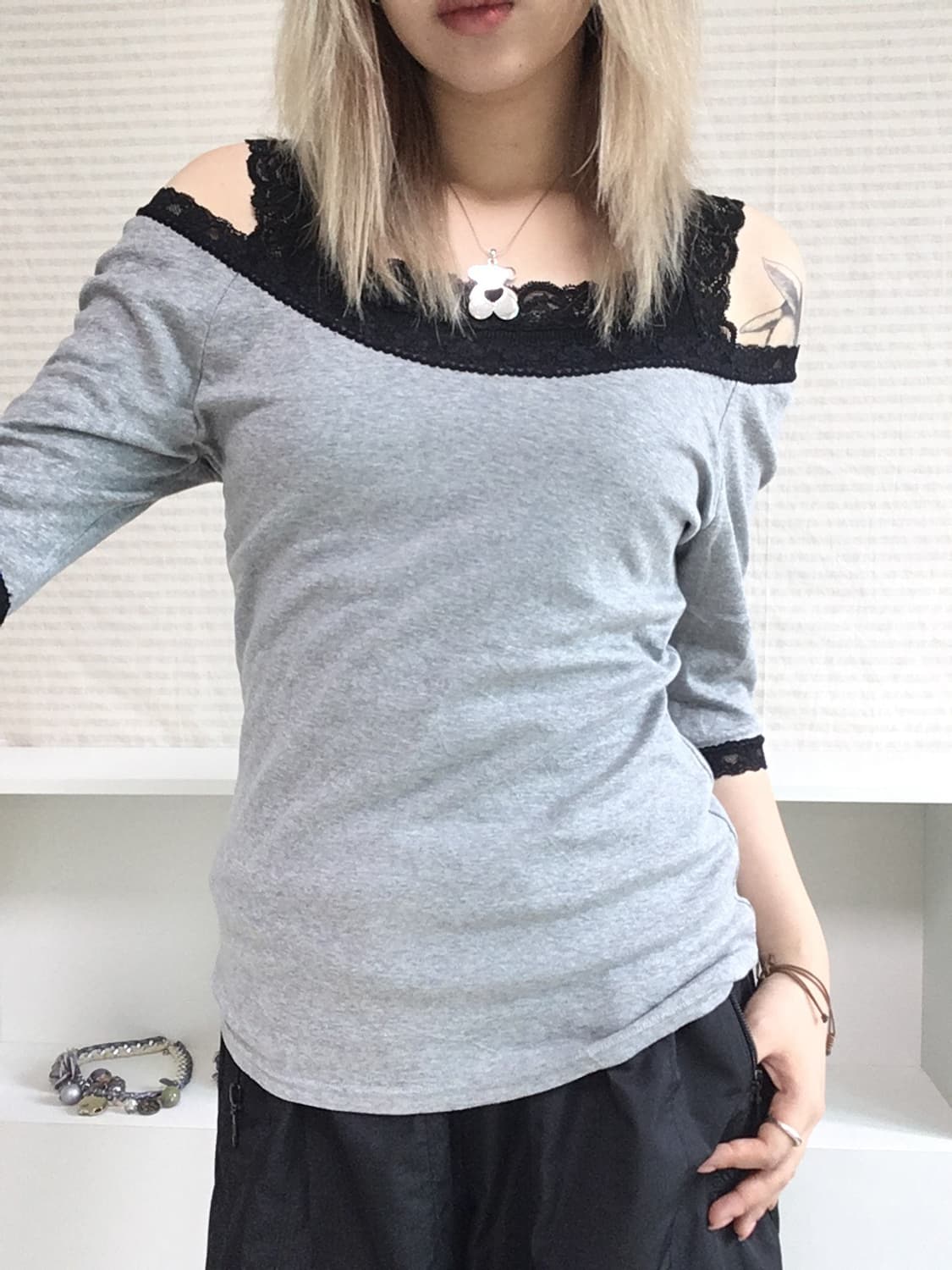 jpn vintage charcoal lace off-shoulder t 상품이미지3