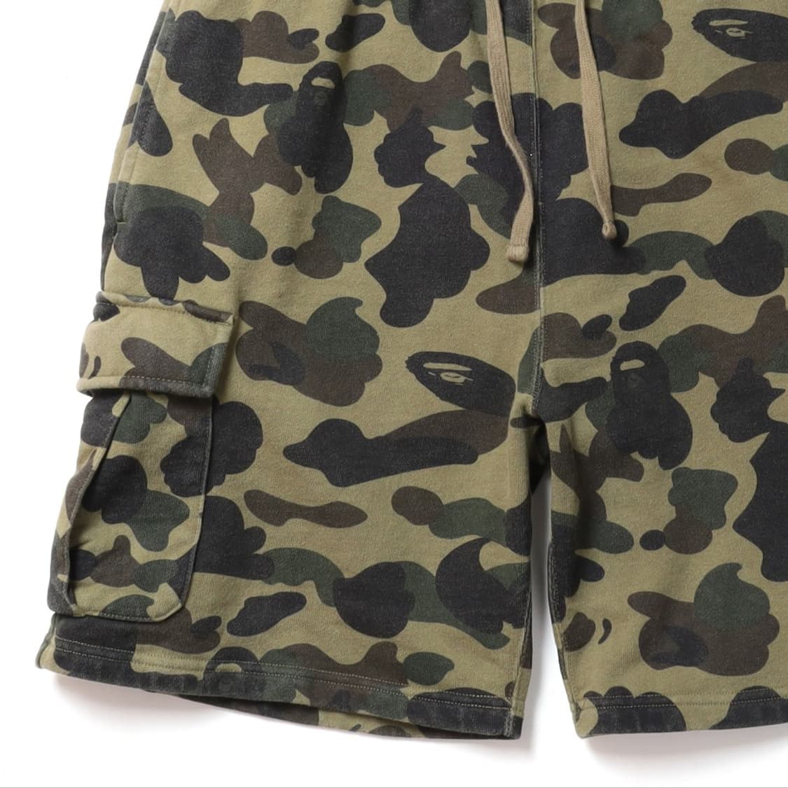베이프 Bape 1st Camo Cargo Shorts 상품이미지3