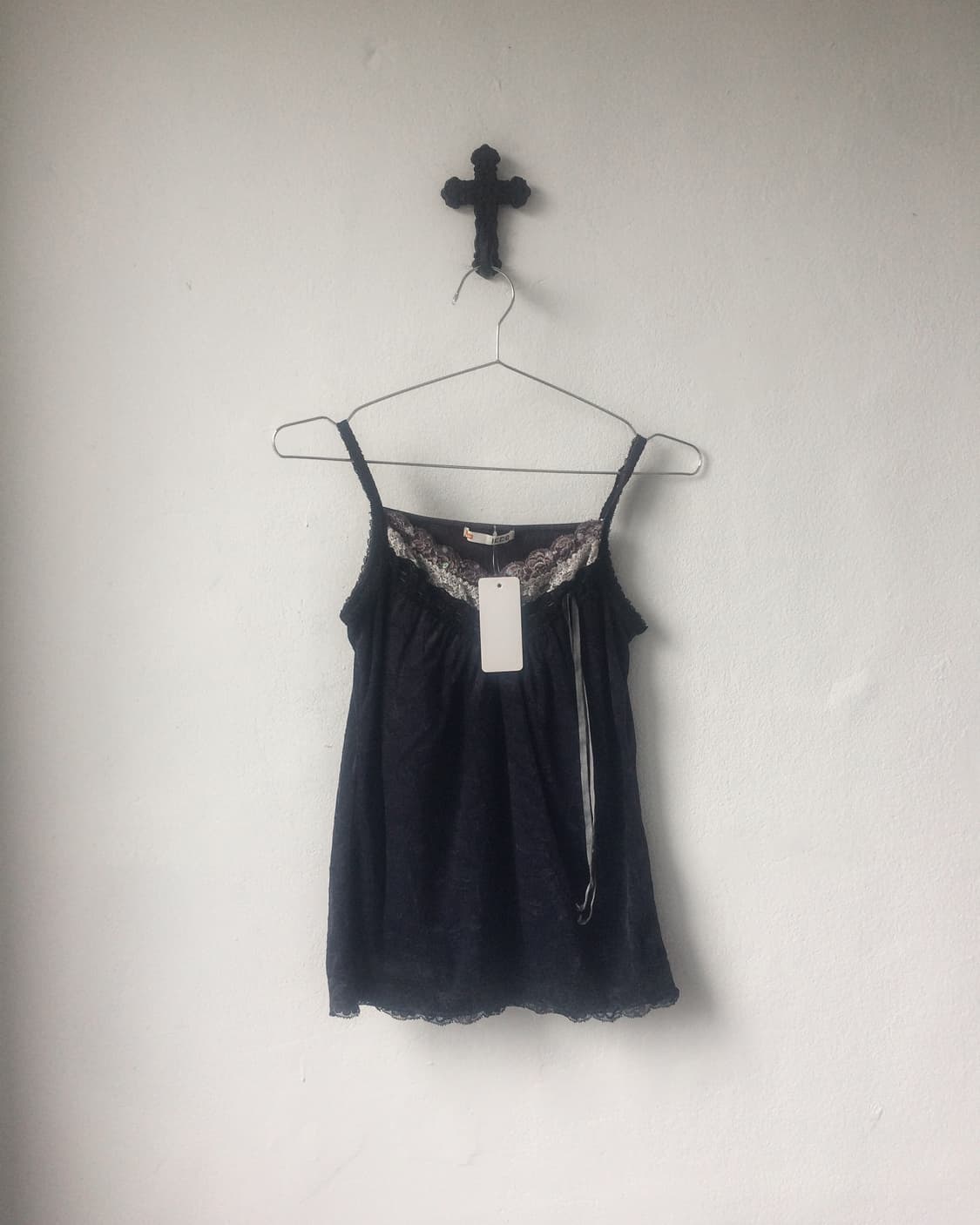 Lace point velvet sleeveless 상품이미지1