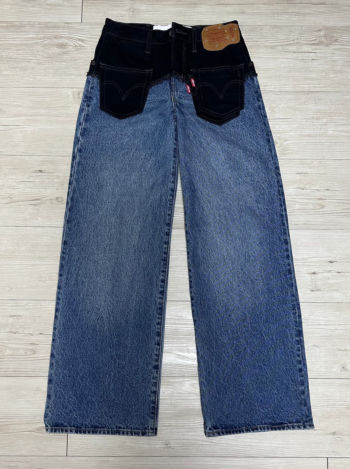 앤더슨벨x리바이스 우먼 배기진 상품이미지2